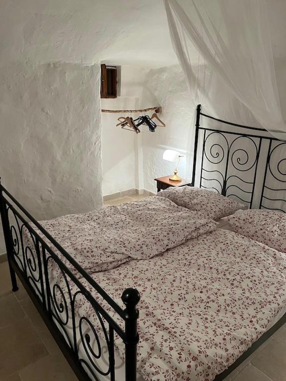 Casa Giuliveto - Charmantes Ferienhaus Mit Privatpool In Olivenhain Ostuni Exterior foto