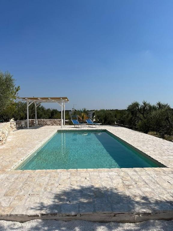 Casa Giuliveto - Charmantes Ferienhaus Mit Privatpool In Olivenhain Ostuni Exterior foto