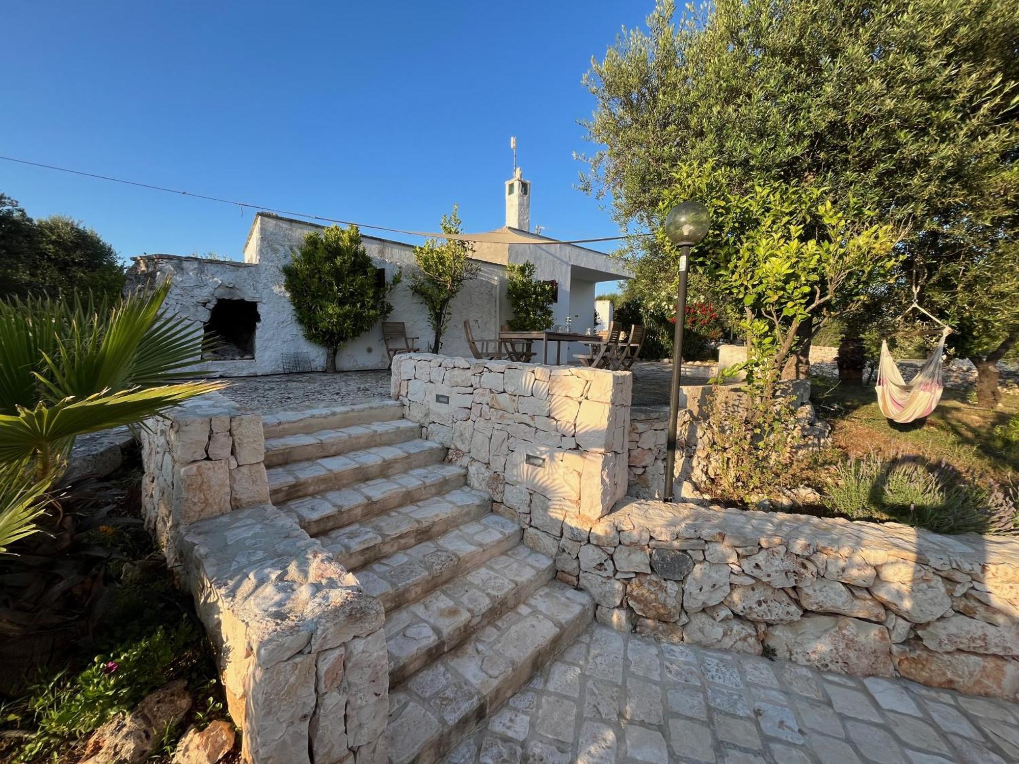 Casa Giuliveto - Charmantes Ferienhaus Mit Privatpool In Olivenhain Ostuni Exterior foto